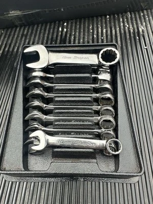 SNAP-ON 10-Pc FLANK DRIVE COMBINATION MIDGET WRENCH SET (10–19 mm) - OXIM710B - Image 1 of 4