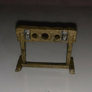 D&D Miniatures PATHFINDER BATTLES CROWN OF FANGS Dressing: Stocks - Picture 1 of 1