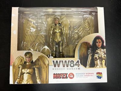 *MISSING PARTS* Wonder Woman 1984: Wonder Woman Golden Armor MAFEX Action Figure - Image 1 of 4