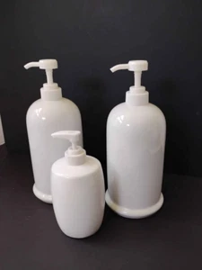 Juego de 3 Botellas Bomba Cerámica Blanca Jabón y Loción Cocina y Baño Nuevo - Imagen 1 de 6