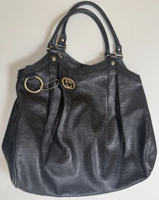 GUCCI LARGE TOTE HANDBAG BLACK LEATHER MONOGRAM SHOULDER BAG GOLD LOGO SNAP CLOS - Image 1 of 4