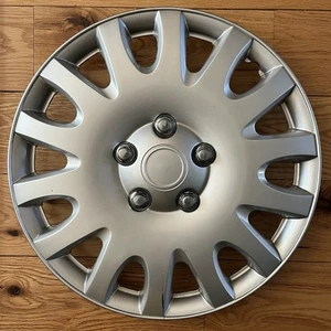 Toyota Camry Hubcap 16” For 2002-2006 Model KT-995, Minor Flaws - Picture 1 of 8