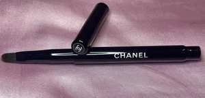 Chanel Lip Makeup Brush Les Pinceaux Lip Brush - NEW - LIMITED OFFER ❤️❤️ - Picture 1 of 3