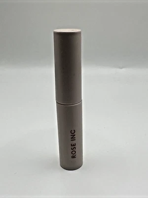 Máscara de pestañas suero ROSE INC Ultra Black Lash Lift en negro 4,6 ml / 0,15 fl oz viaje Foto 1 de 2