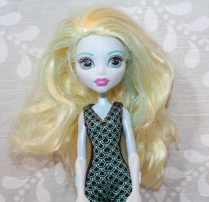 Monster High Surf to Turf 2015 Lagoona Blue 11" Puppe mit Anzug & Schuhen - Bild 1 von 8