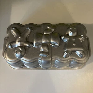 Nordic Ware Gingerbread 1 Pound Loaf Pan Christmas Holiday Baking Mold Made USA - Picture 1 of 4