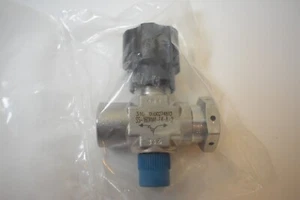 SWAGELOK VALVE SS-16DKM4-F4-A-2 - Picture 1 of 7
