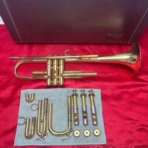 Yamaha YTR-632 Red Brass Trumpet - Picture 1 of 8