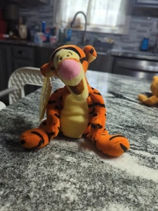 Disney Sitzsack Plüsch - TIGGER (Winnie Puuh) (9 Zoll) - Bild 1 von 6