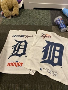 Lot Of 2 Detroit Tigers Baseball Rally Towel Old English D - Picture 1 of 3