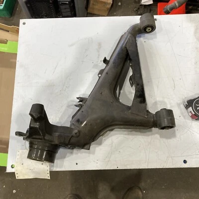 1992 - 1995 BMW 525I Rear Right Trailing Arm Suspension NEW OEM 33321132330 - Image 1 of 4