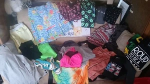 Lote Ropa Mixta Mujer Talla PEQUEÑA Nuevo y Pre-amado EXCELENTE FORMA (Ver Fotos) - Imagen 1 de 24