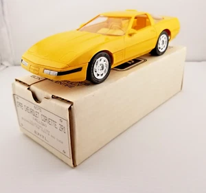Dealer Promo Corvette ZR1 1992 AMT/ERTL Yellow Car 1/25 scale - Picture 1 of 5
