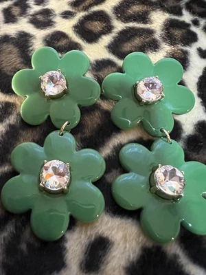 Pendientes lineales florales verdes firmados Kate Spade New York X Target Foto 1 de 3