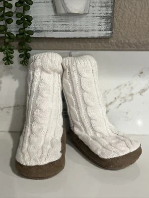 Botines de punto con cable para niños Foto 1 de 4