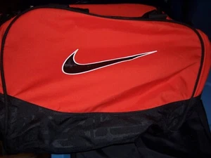 Borsone sportivo vintage Nike arancione/nero poli/nylon - Foto 1 di 7