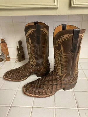 LUCCHESE CLASSIC Pirarucu Marrón TALLA 12D Hecho en EE. UU. Foto 1 de 4