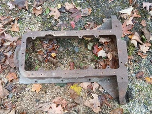 43688 Crankcase Antique Chevrolet Oldsmobile Samson Tractor - Picture 1 of 7