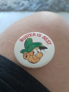 Insignia vintage Buster Is Best - Imagen 1 de 2