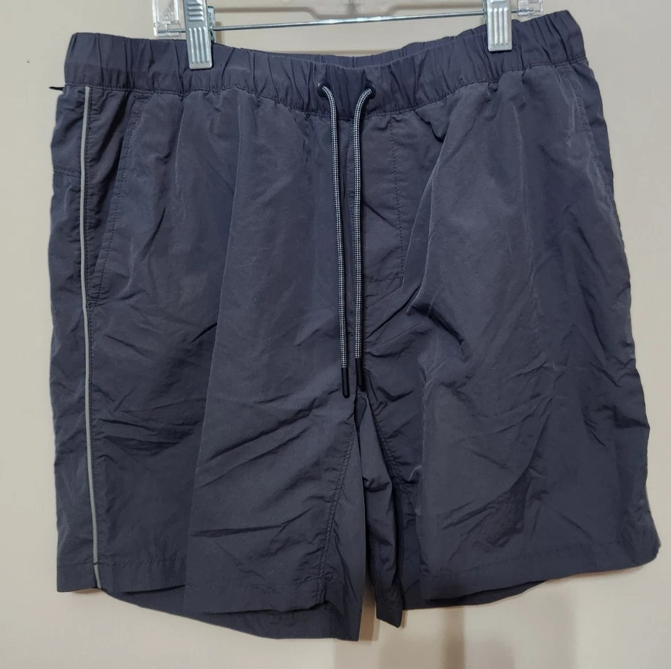 Mountain Hardwear Shorts Men Medium Grey Pull On Drawstring Active Has Liner - Image 1 of 4