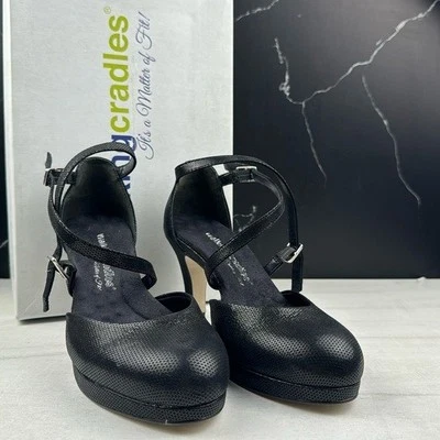 Walking Cradles Pammy Heels Black Mirage sz 6 wide - Image 1 of 4