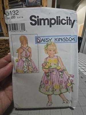 Daisy Kingdom Simplicity 5132 Size 5,6,7,8 UNCUT - Image 1 of 2