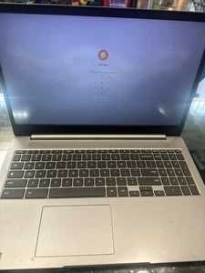 Lenovo IdeaPad 3 Chrome 15IJL6 15.6" Laptop Celeron N4500 4GB 64GB Password Lock - Afbeelding 1 van 3