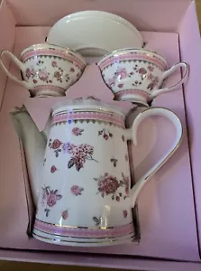 Shabby Chic Porcelain Teapot / Two Cups & Saucer Set Floral New In Gift Box - Picture 1 of 12