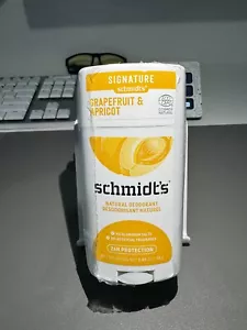 Schmidt'S 100% Natural Origin Ingredient Deodorant Stick Grapefruit & Apricot 2 - Picture 1 of 3