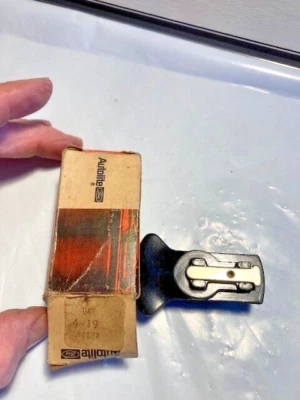 Nuevo de Lote Antiguo Chrysler Prods. Kaiser-Frazer, Hudson, Willys 1940-51 Autolite Dist.Rotor #4-19 Foto 1 de 4