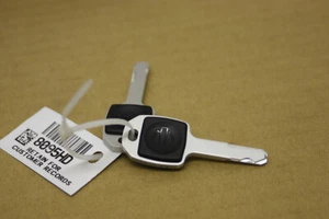 OEM Harley-Davidson Key Set Side Cut Blade Key Code 8099HD - Imagen 1 de 4