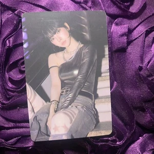 Karina AESPA Girl Chat KPOP Idol Goddess Photo Card Jean Street - Picture 1 of 2