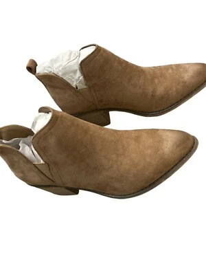 Botín Pierre Dumas para mujer color topo tostado gamuza tacón bajo talla 7,5 Foto 1 de 4