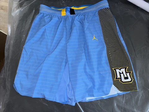 Marquette University Basketball Game Shorts Nike Jordan Size  46 Cover