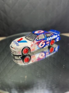 Hot Wheels 1997 MatteL #6 Mark Martin NASCAR 1/24 Scale DieCast Stock Car Used - Picture 1 of 13