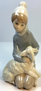 Lladro Porcelain Girl Holding Lamb Figurine Handmade in Spain Glossy Finish - Picture 1 of 9