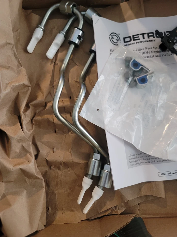 Комплект топливопровода высокого давления DDE A0000701432 0000701432 в наличии и готов к отправке - Изображение 1 из 4