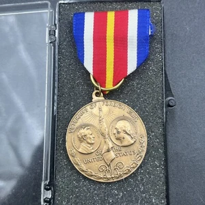 Vintage VETERANS OF FOREIGN WARS of the United States MEDAL US Uniform Badge - Picture 1 of 6