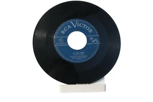 45 RECORD - DINAH SHORE - IN YOUR ARMS   - Picture 1 of 1
