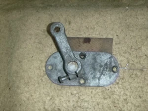 HARLEY DAVIDSON SHOVELHEAD LEFT SIDE PRIMARY MOUNT FOOT REST BRACKET 60574-65 - Picture 1 of 6