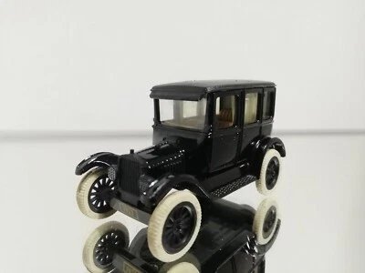 ERTL 1923 FORD FORDOR BERLINA - Immagine 1 di 4