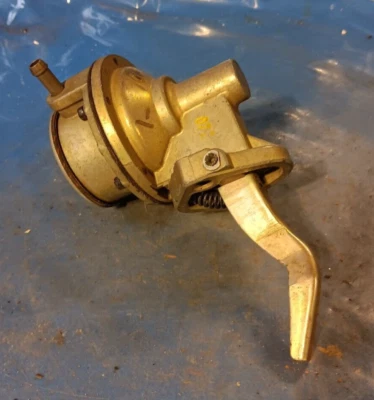 Bomba de combustible Buick Skylark 225ci 340ci 1966 40451X Foto 1 de 4