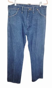 Wrangler Men’s Classic Fit Blue Jeans Straight Leg Denim Pants Size 38x30 - Picture 1 of 9