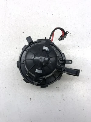 Audi A5 Sportback 8TA 2011 Heater blower fan motor U0853003 Diesel DRA52627 - Image 1 of 4