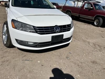 Used Left Sun Visor fits: 2012 Volkswagen Passat w/illuminated roof mounted L. w - Image 1 of 4