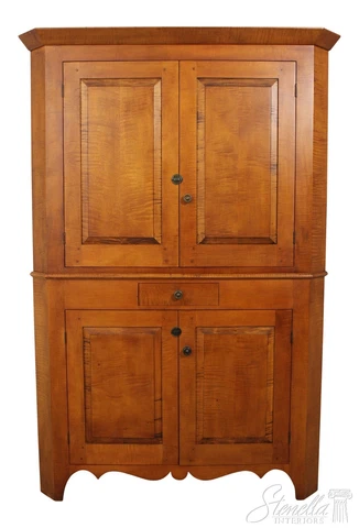 L55899EC: DAVID SMITH Bench Made Tiger Maple Corner Cabinet Cover