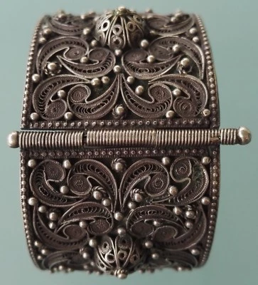 ANTICO BRACCIALE ETNICO ALGERINO IN ARGENTO FILIGRANATO - Immagine 1 di 4