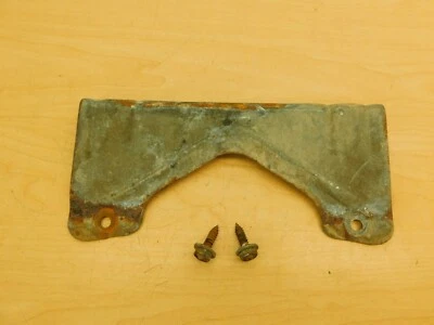 FRONT LICENCE PLATE BRACKET 1974 1975 BUICK LESABRE ELECTRA ESTATE 75BL2-1P5 - Image 1 of 4
