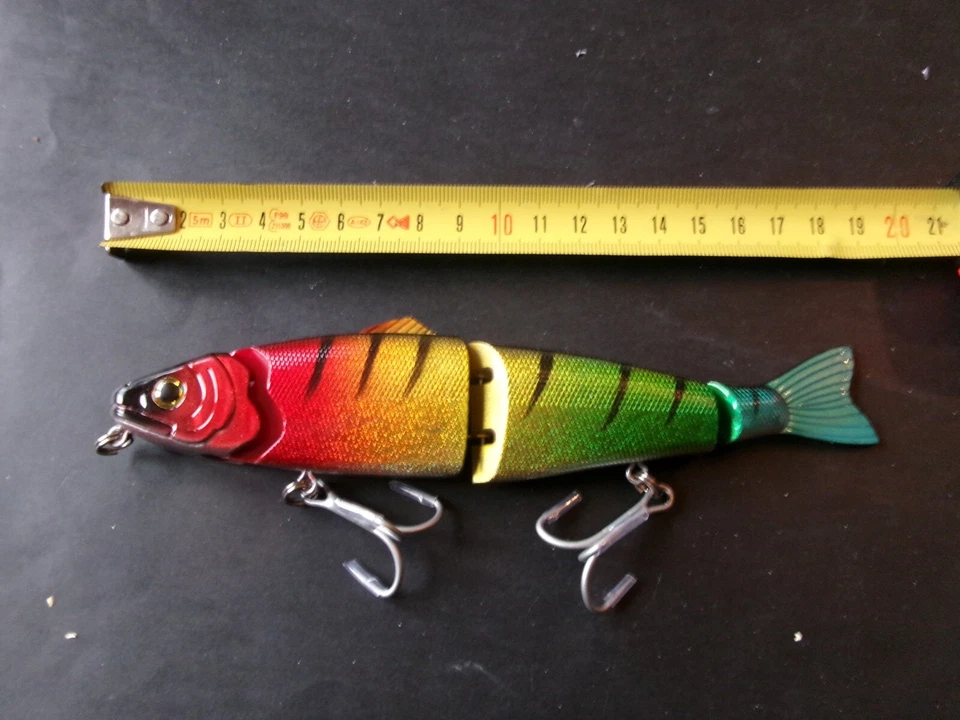 gros leurre de pêche articulé 17 cm neuf. - Photo 1/1
