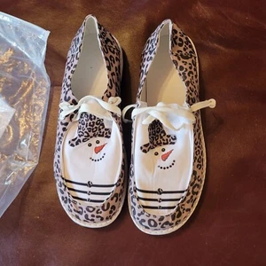 Leichte Halbschuhe Leopardenmuster mit Schneemanngesicht Größe 40 / 9,5 Damen NEU  - Bild 1 von 9
